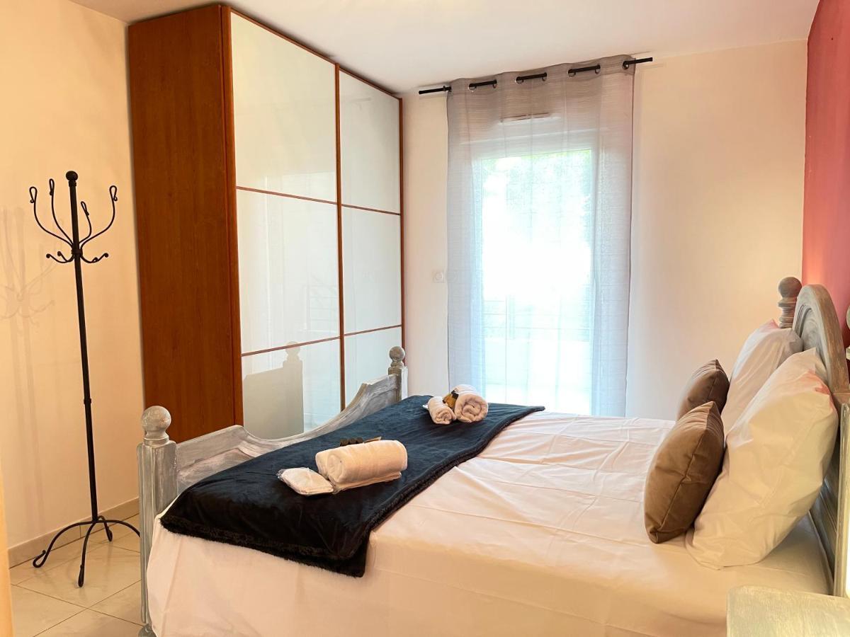 Tres Bel Appartement -Residence Avec Piscine Sur Le Toit Et Vue Panoramique Saint-Raphaël 외부 사진